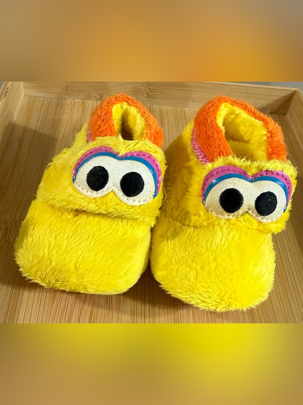 Ugg Limited Edition Sesame Street Bixbee Big Bird USA 0/1 Baby Newborn Infant Sz